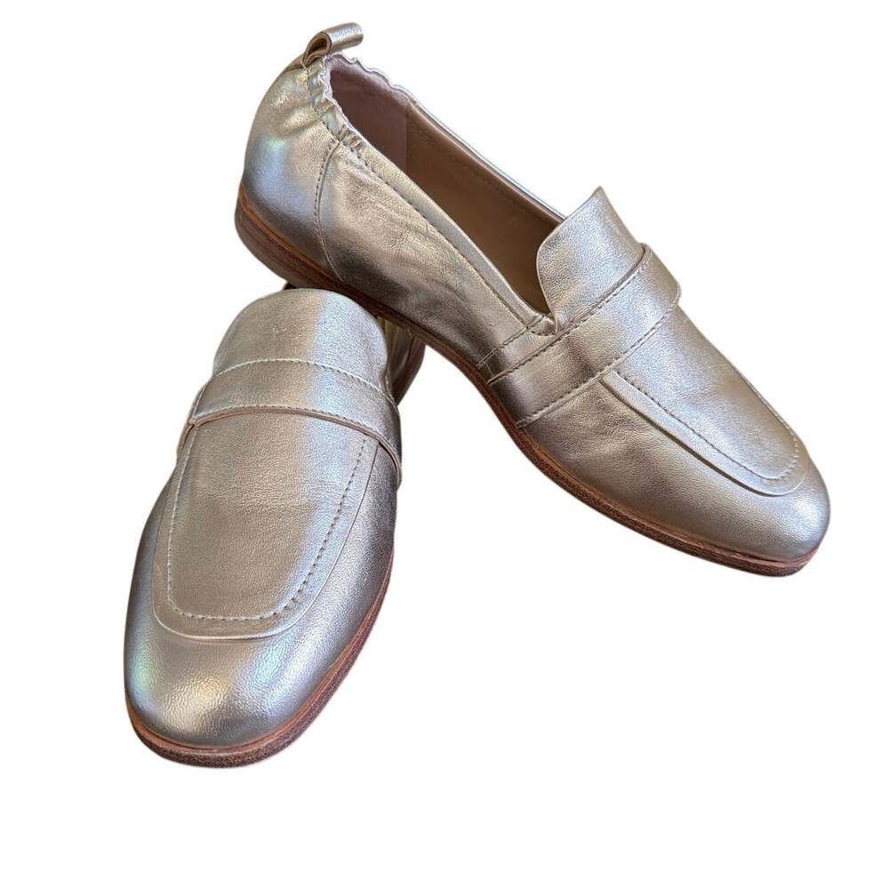 Andre Assous Cedar Featherweights Metallic Loafer Women's Size 7 Leather Flats